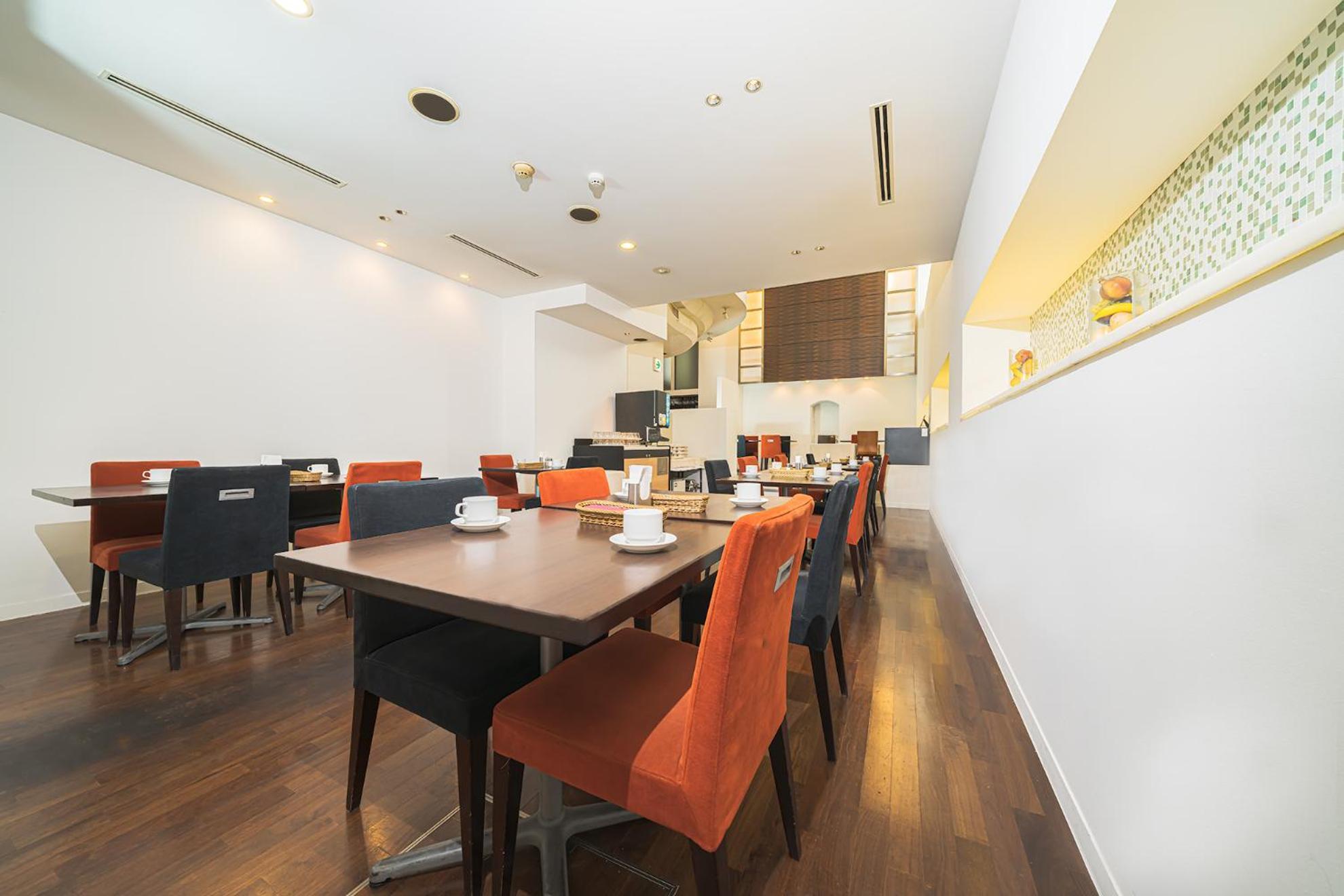 Kanda Station Hotel — Photos 1